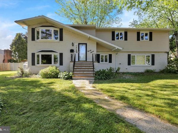 97 WELLINGTON BOULEVARD, READING, PA 19610