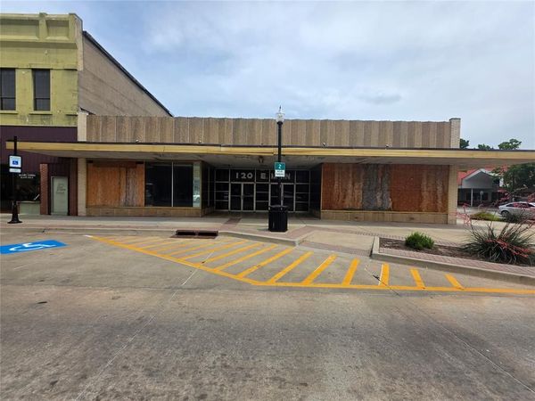 120 E Main Street, Shawnee, OK 74801