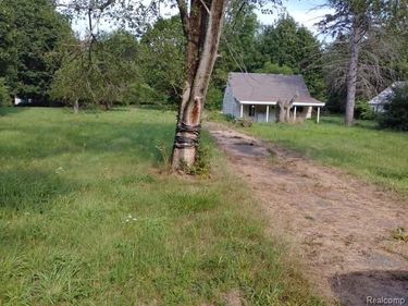 5090 Jackson Road , Genesee Twp, MI 48506