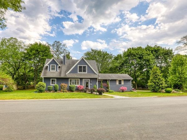 4 Meadow Lane, Danvers, MA 01923