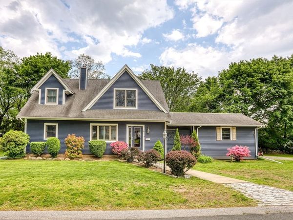 4 Meadow Lane, Danvers, MA 01923