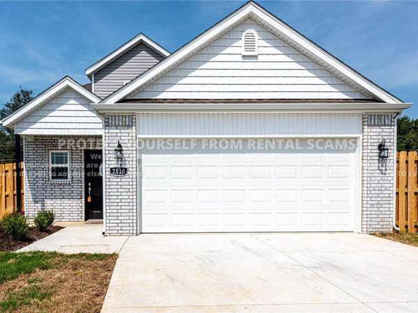 2910 7th Street , Rogers, AR 72758