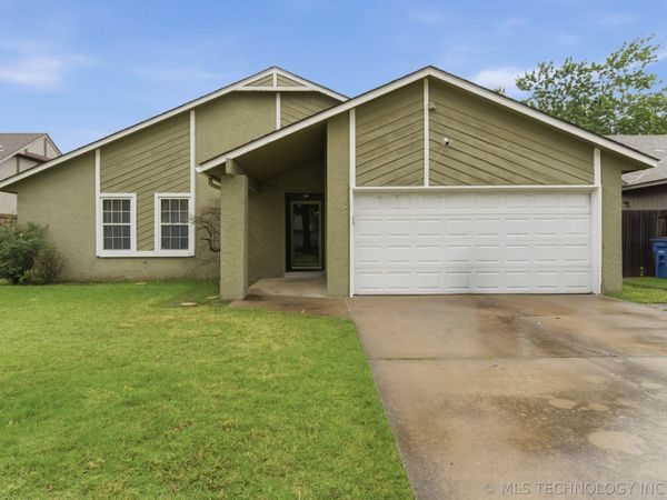 3350 S 141st East Avenue , Tulsa, OK 74134