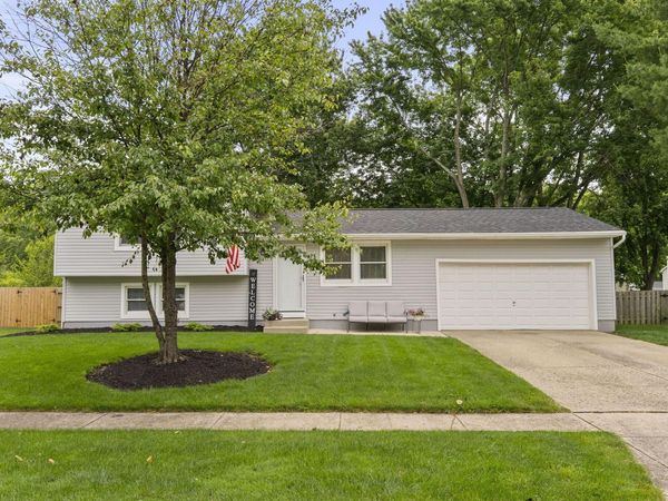 442 Hilltop Drive , Pickerington, OH 43147