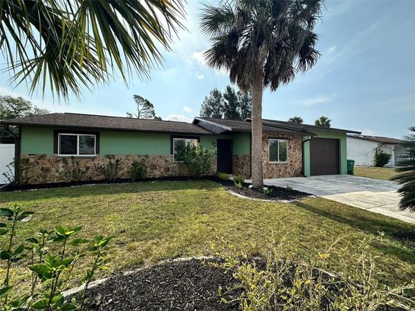 390 KENOVA STREET , PORT CHARLOTTE, FL 33954
