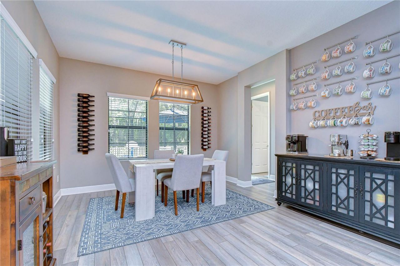 14710 Horse Trot Road , Lithia, FL 33547 Photo