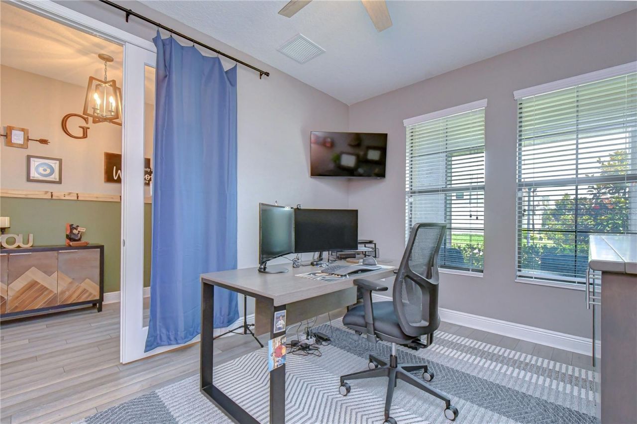 14710 Horse Trot Road , Lithia, FL 33547 Photo