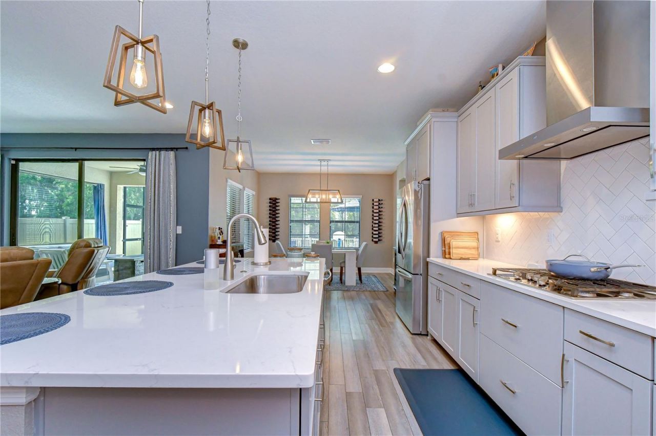 14710 Horse Trot Road , Lithia, FL 33547 Photo