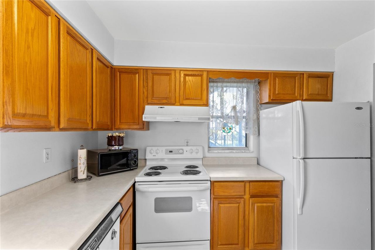 6075 Amberly Court , Unit F40, Orlando, FL 32822 Photo