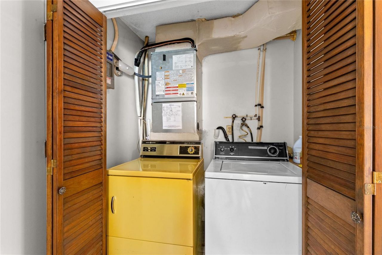 6075 Amberly Court , Unit F40, Orlando, FL 32822 Photo