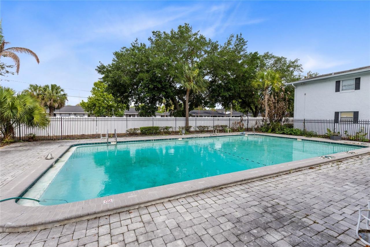 6075 Amberly Court , Unit F40, Orlando, FL 32822 Photo