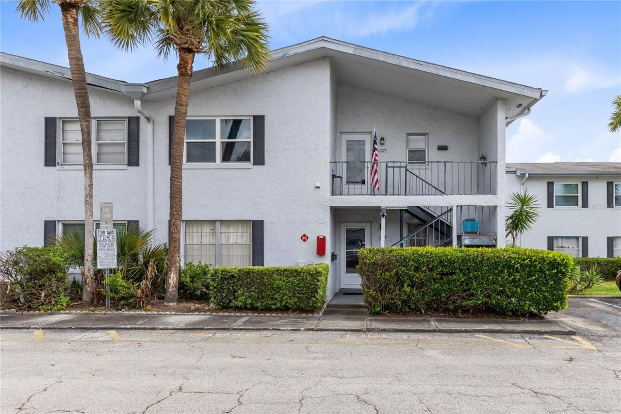 6075 Amberly Court , Unit F40, Orlando, FL 32822 Photo