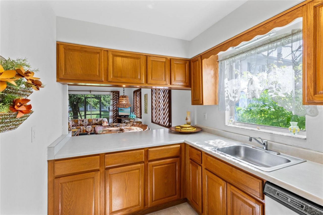 6075 Amberly Court , Unit F40, Orlando, FL 32822 Photo
