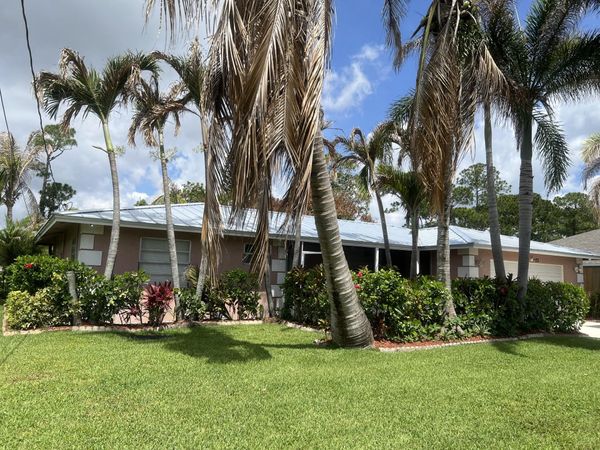 173 SE Fallon Drive, Port St. Lucie, FL 34983