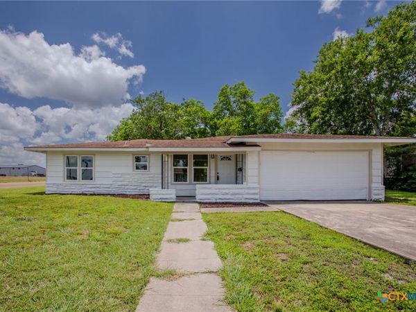 3607 Avondale Street , Victoria, TX 77901