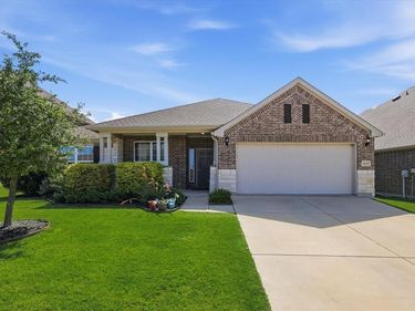 8120 Horseman Road , Fort Worth, TX 76131