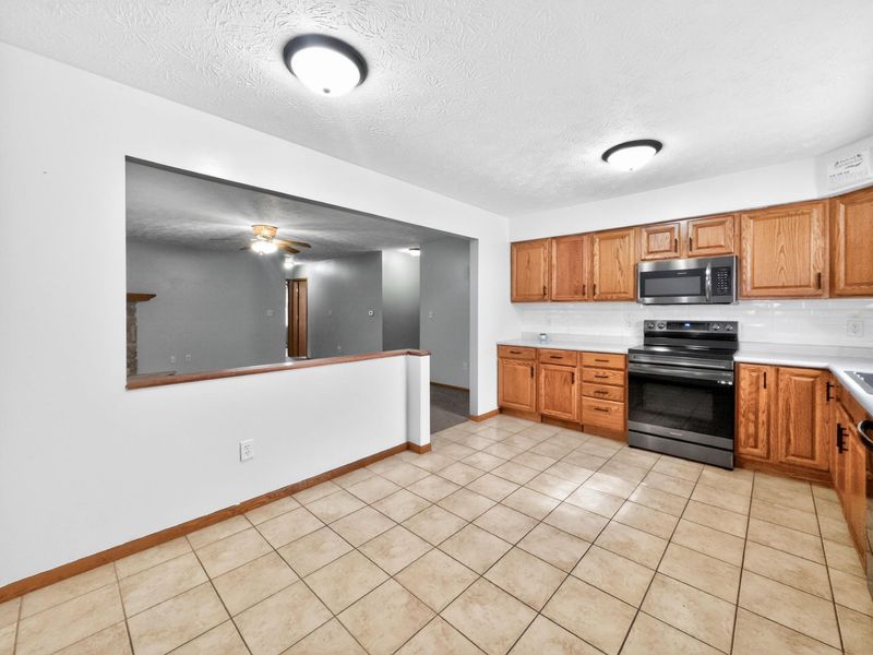 1018 Riverbend Boulevard, Sidney, OH 45365 Photo 11
