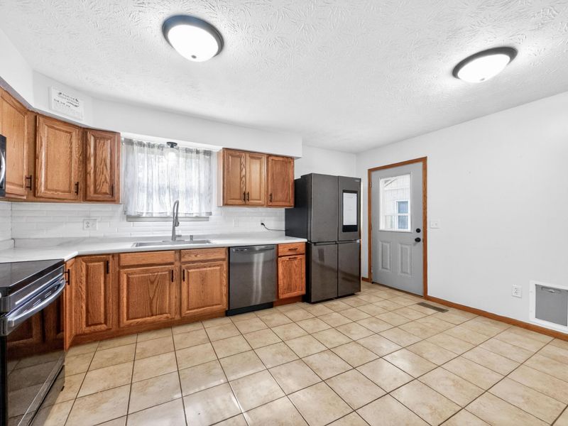 1018 Riverbend Boulevard, Sidney, OH 45365 Photo 9