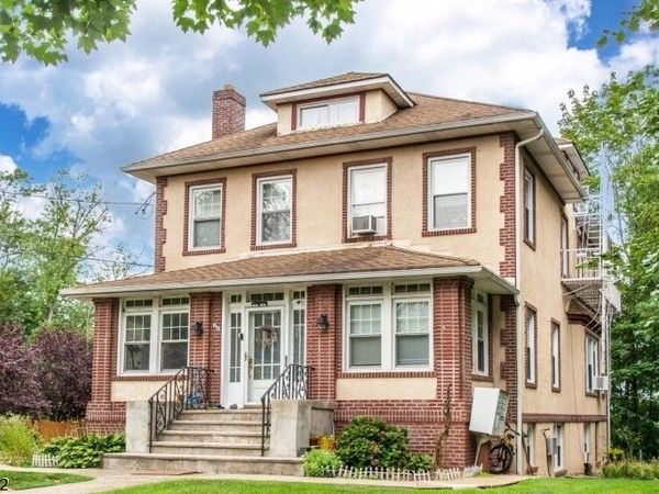 818 Summit Ave, Unit 3, River Edge, NJ 07661