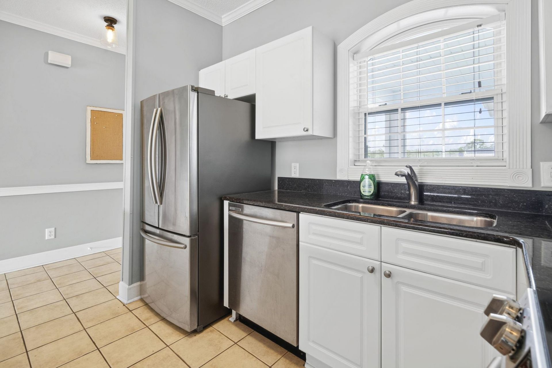 4860 Carnation Circle Photo 13