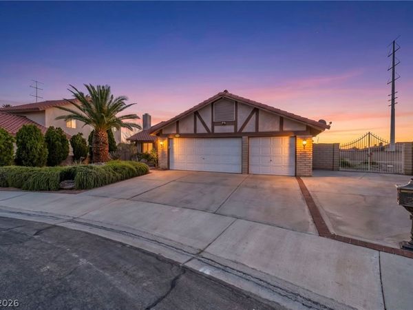 1605 Brocado Lane , Las Vegas, NV 89117
