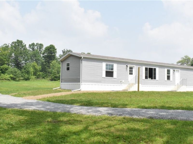2780 Columbiana Road , New Springfield, OH 44443 Photo 3