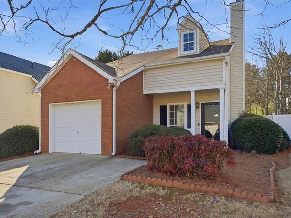 1073 Daventry Crossing , Woodstock, GA 30188
