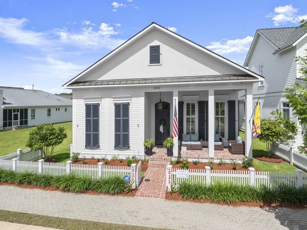 2843 Pointe-marie Dr, Baton Rouge, LA 70820
