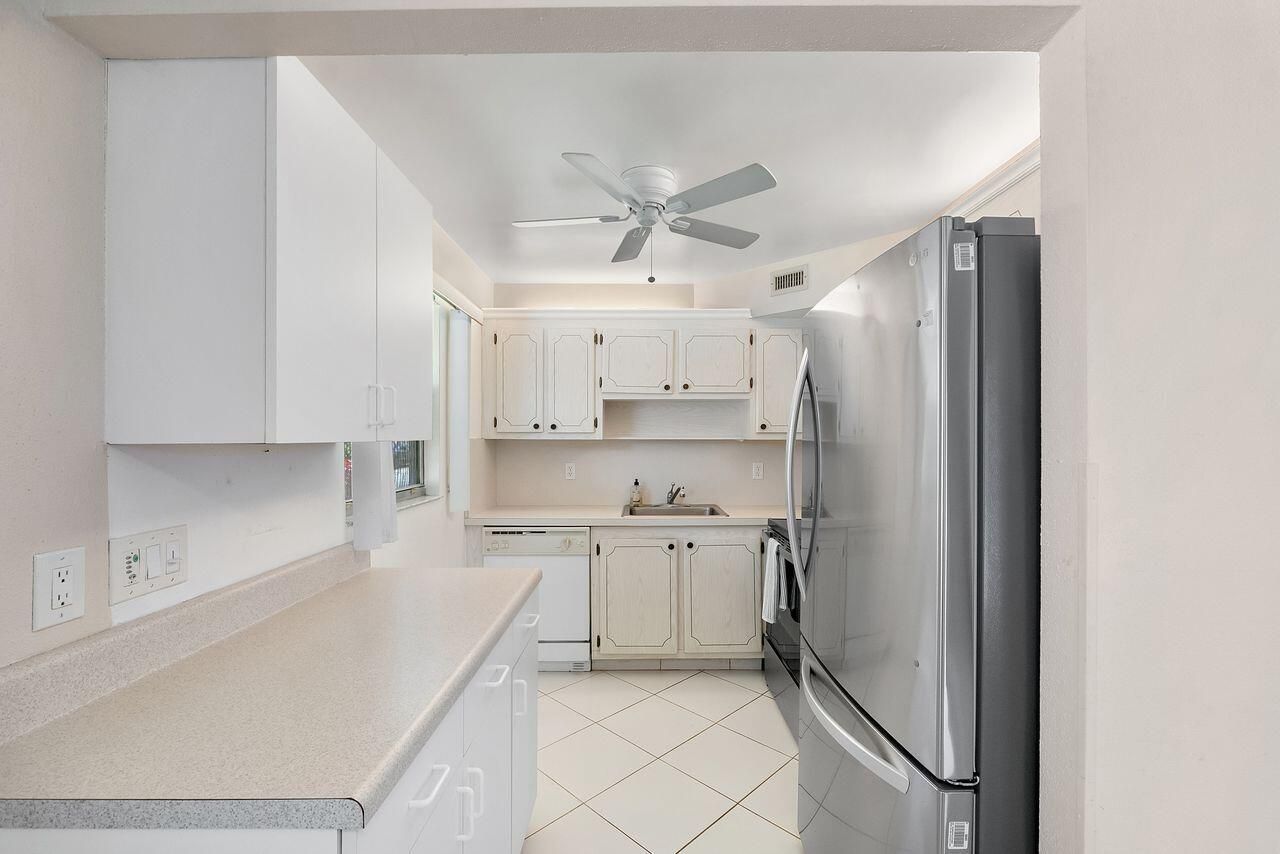 9 Valencia Trail, Delray Beach, FL 33446 Photo
