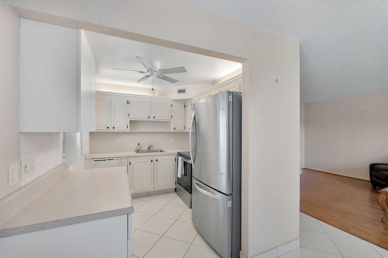 9 Valencia Trail, Delray Beach, FL 33446 Photo