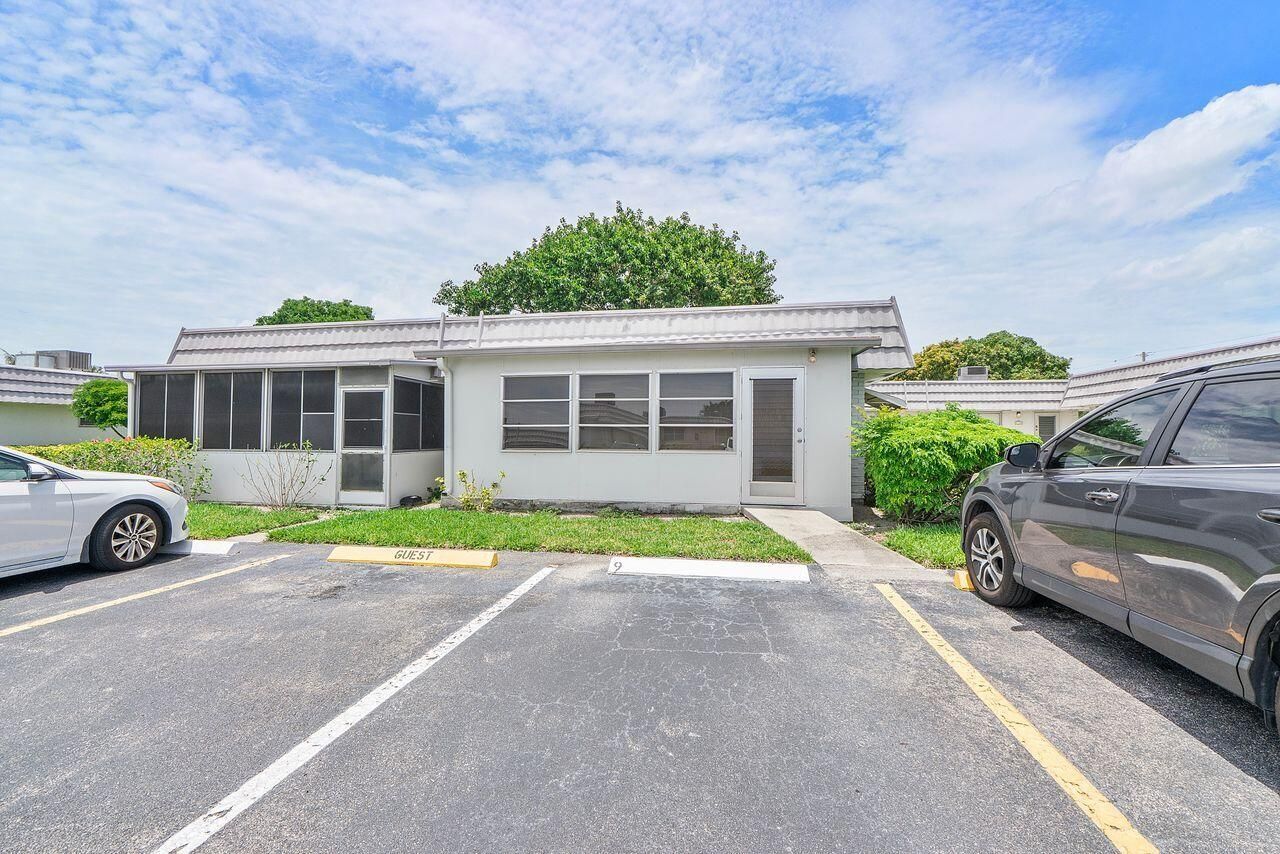 9 Valencia Trail, Delray Beach, FL 33446 Photo