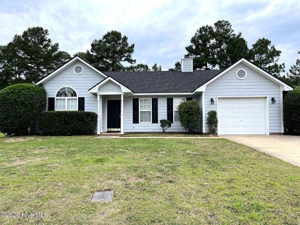 477 Northwoods Drive, Raeford, NC 28376