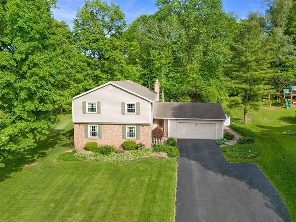 14 Burncoat, Pittsford, NY 14534