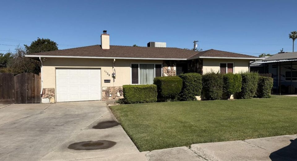 1129 Idaho Ave, Los Banos, CA 93635 Photo