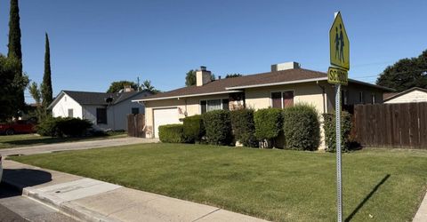 1129 Idaho Ave, Los Banos, CA 93635 Photo
