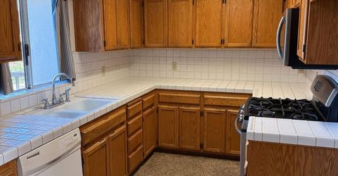 1129 Idaho Ave, Los Banos, CA 93635 Photo
