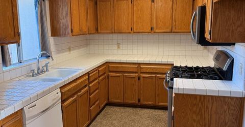 1129 Idaho Ave, Los Banos, CA 93635 Photo