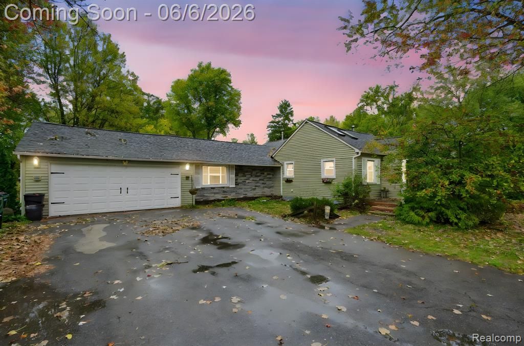 8749 Pacton Drive , Shelby Township, MI 48317 Main Photo