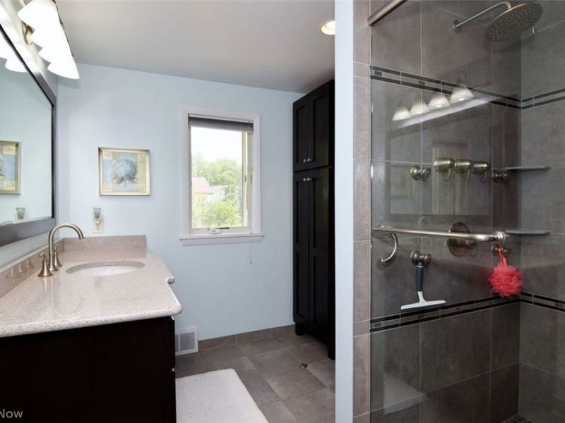 23531 Wendover Drive , Beachwood, OH 44122 Photo 26