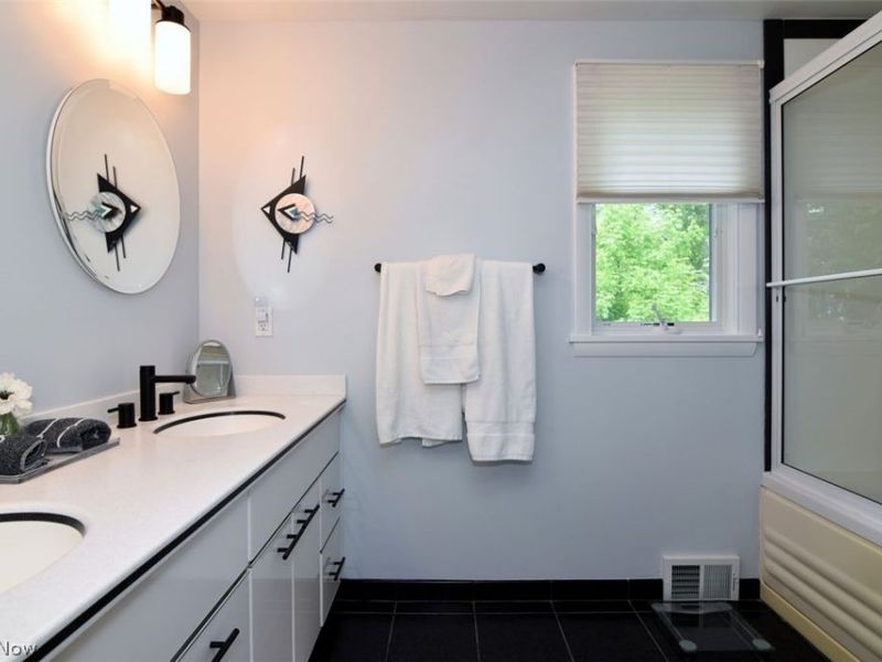 23531 Wendover Drive , Beachwood, OH 44122 Photo 34