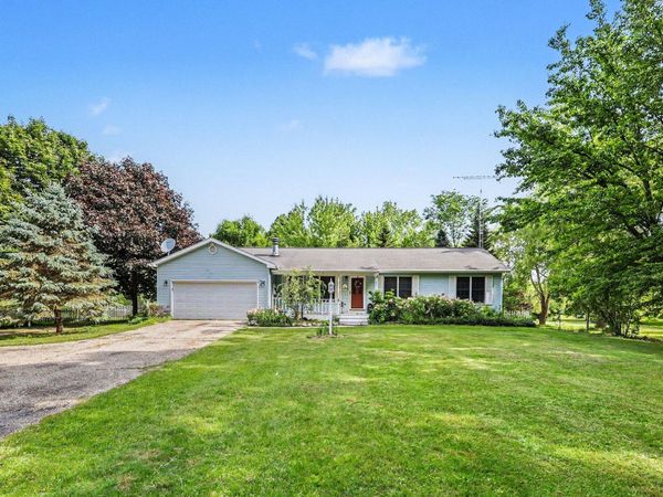 9830 Kennedy Road, Munith, MI 49259