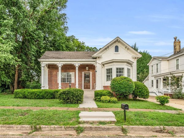 411 7th S, Columbus, MS 39701