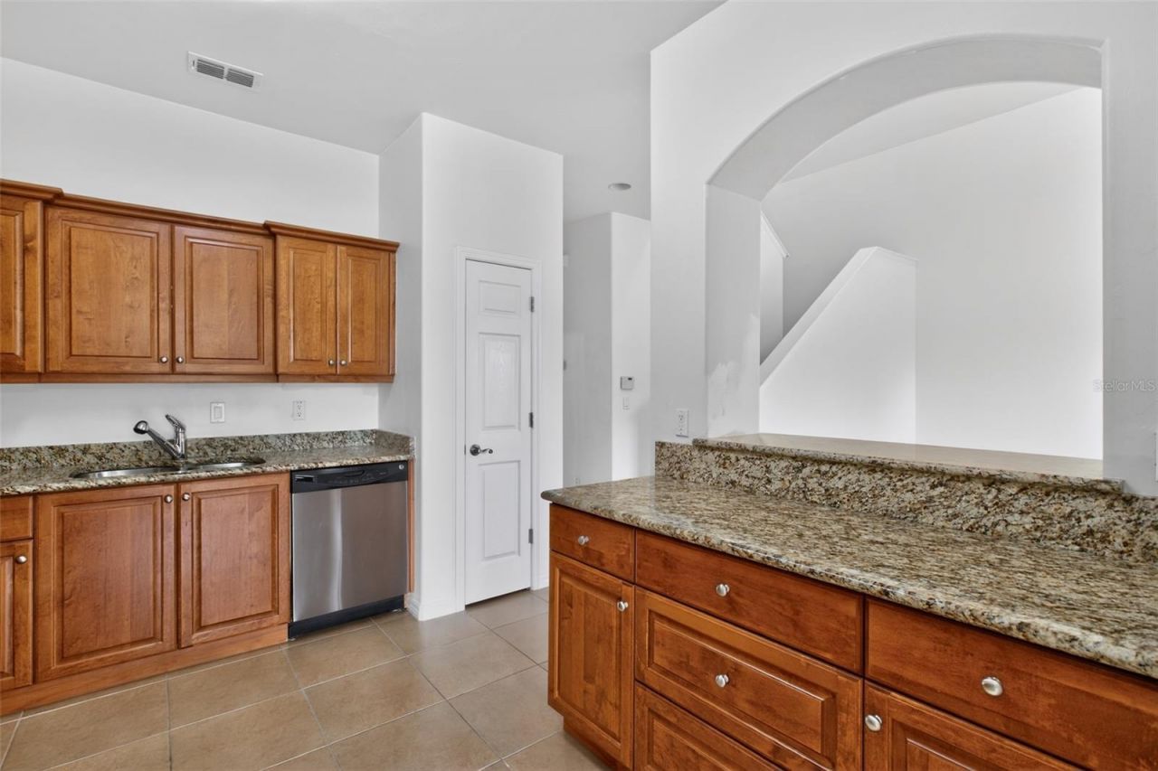 390 N Airport Road, New Smyrna Beach, FL 32168 Photo