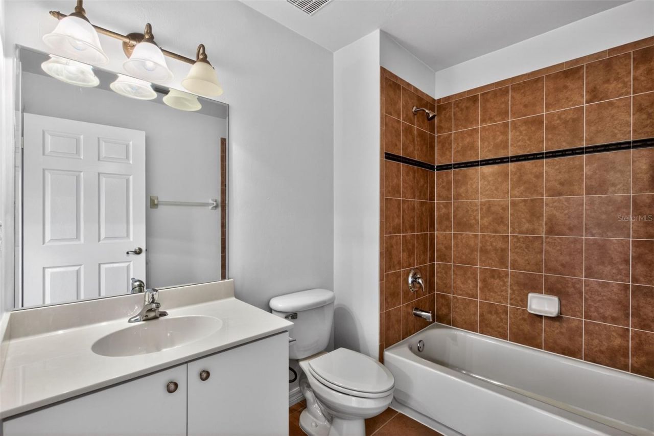 390 N Airport Road, New Smyrna Beach, FL 32168 Photo