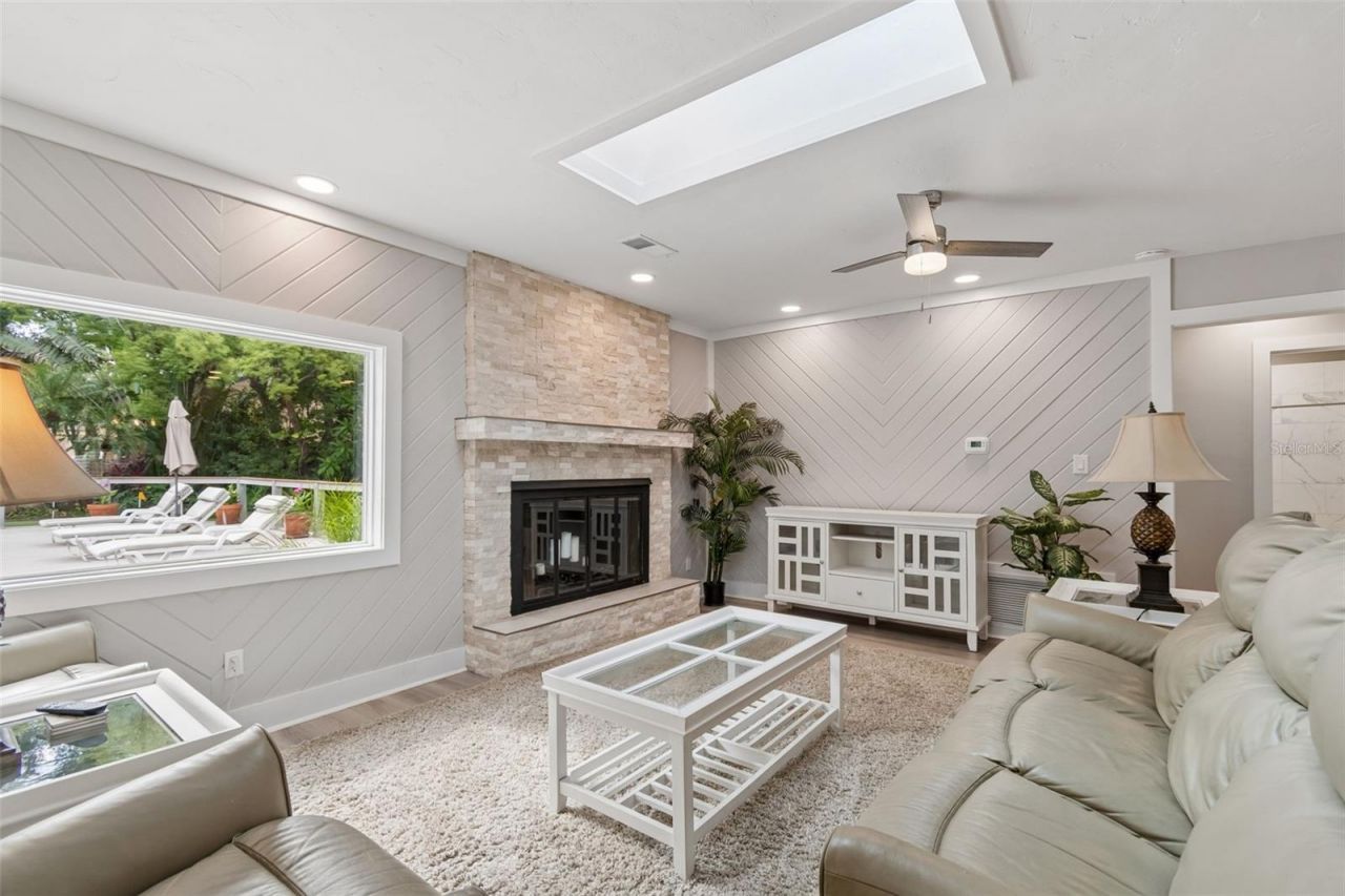 1865 Allendale Drive , Clearwater, FL 33760 Photo