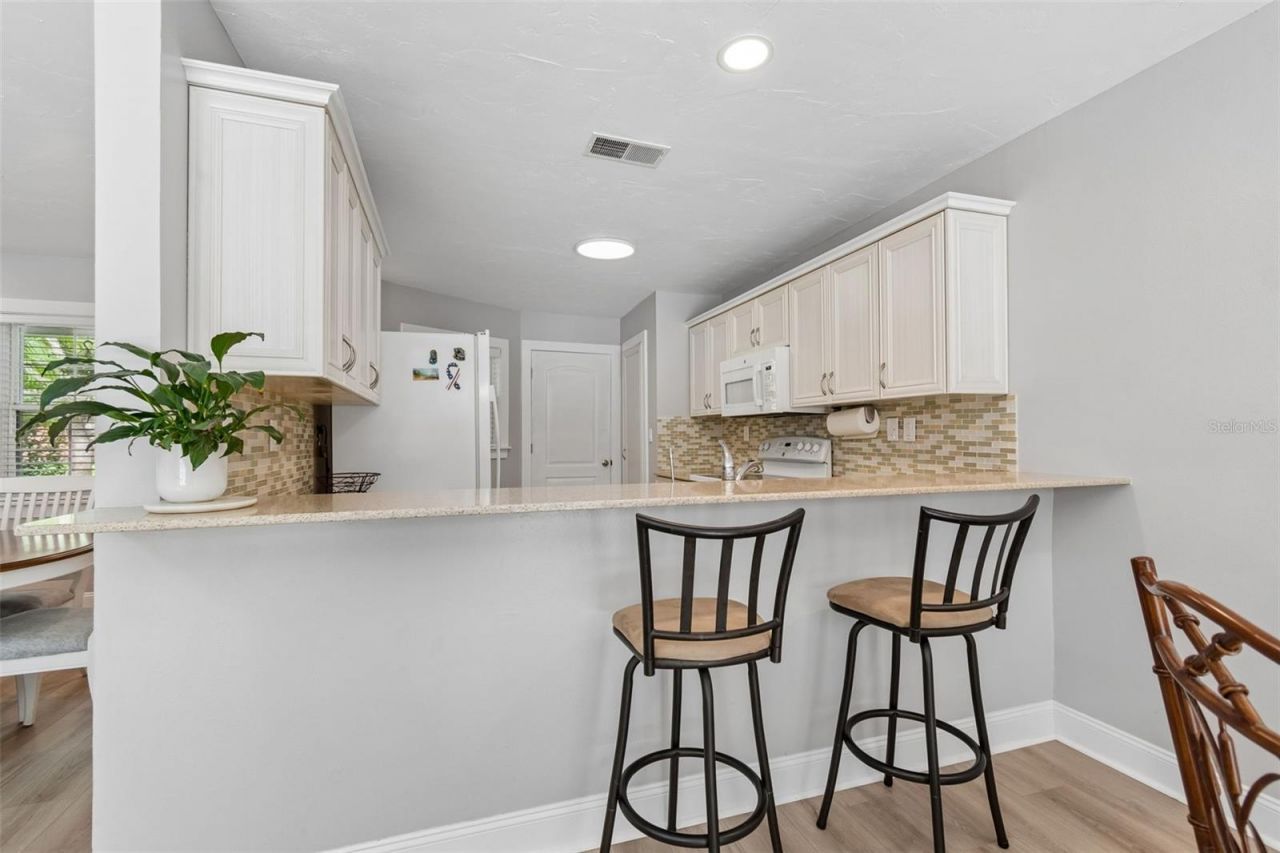 1865 Allendale Drive , Clearwater, FL 33760 Photo