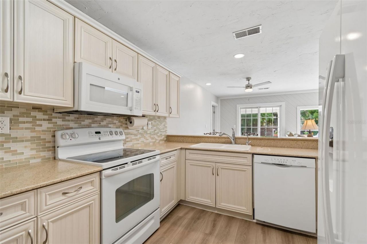 1865 Allendale Drive , Clearwater, FL 33760 Photo