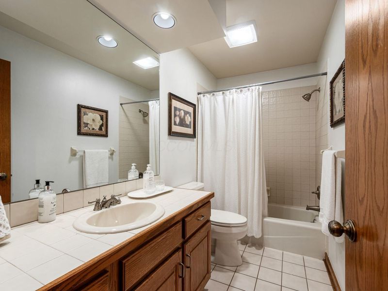 194 Green Springs Drive, Columbus, OH 43235 Photo 28