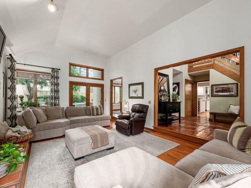 194 Green Springs Drive, Columbus, OH 43235 Photo 5
