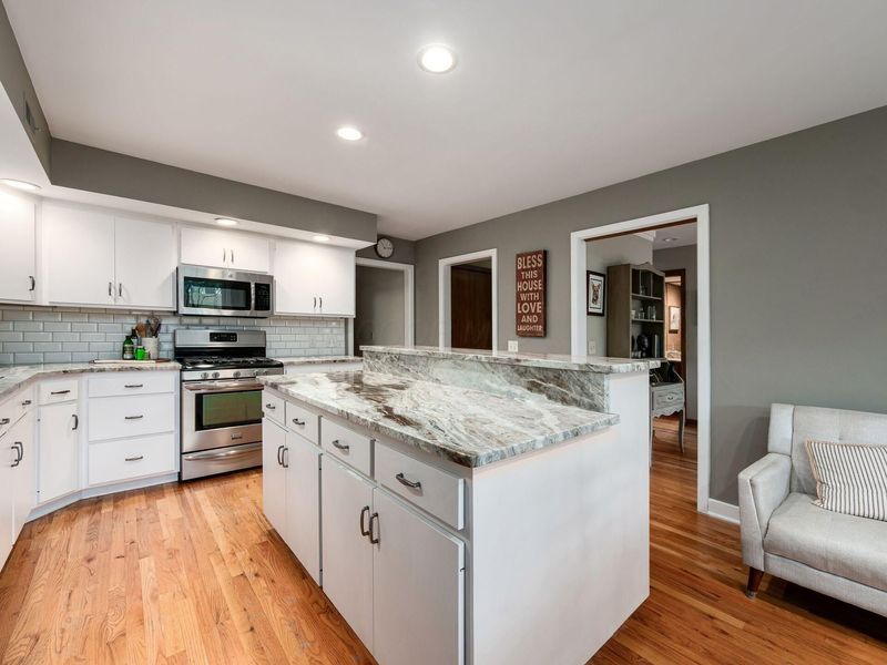194 Green Springs Drive, Columbus, OH 43235 Photo 8